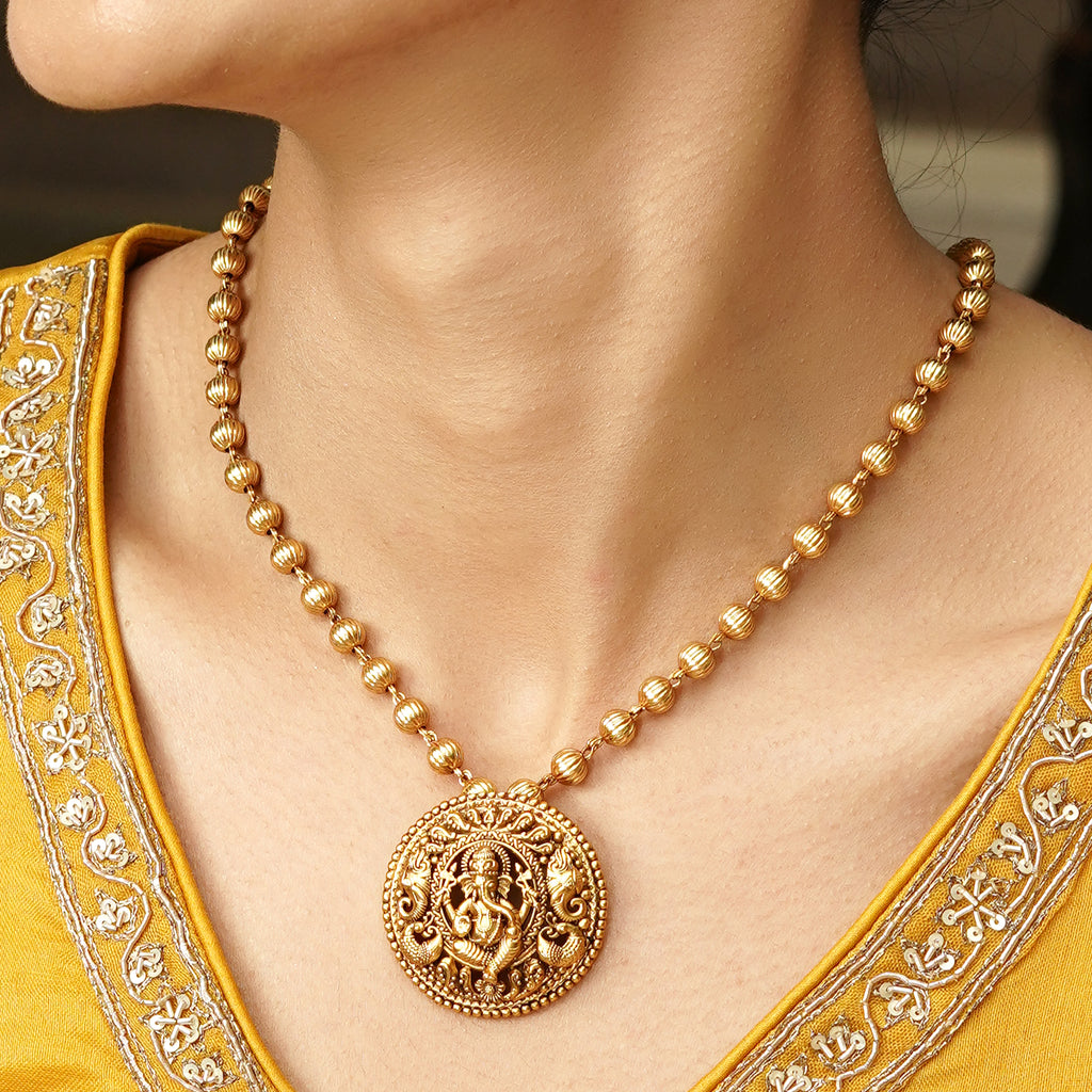 Jasmin Pendant