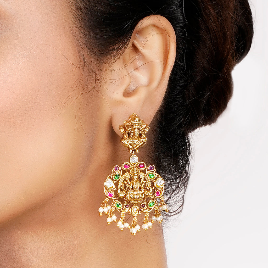Dhanyasri  Earring