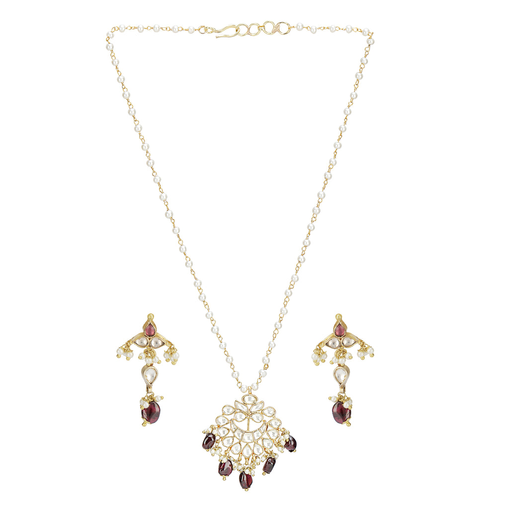 SANKRANTI KUNDAN EXCLUSIVES CHAND PENDANT SET
