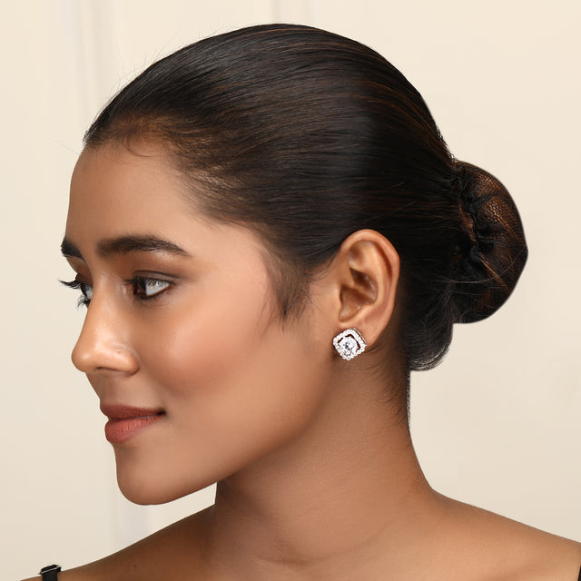 Riyah Solitaire Earring