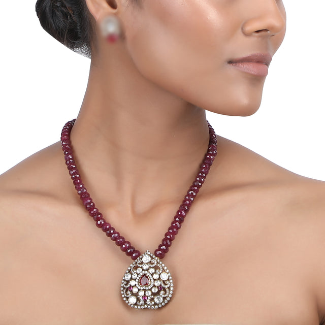 AMRITA NECKLACE