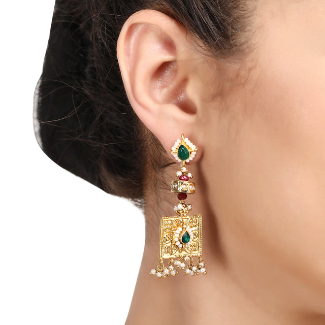 PITARA AYRAKHTI KUNDAN EARRING