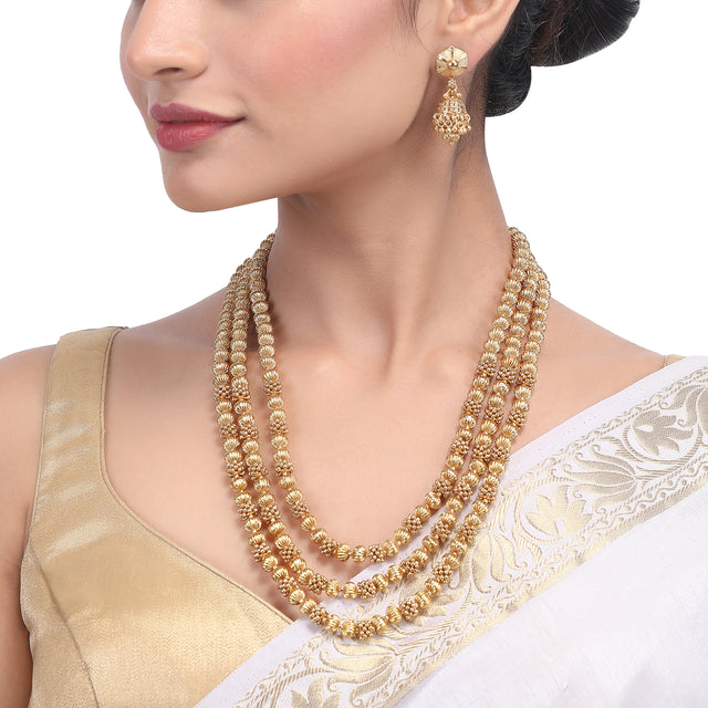 Vernika south gold plated necklace set