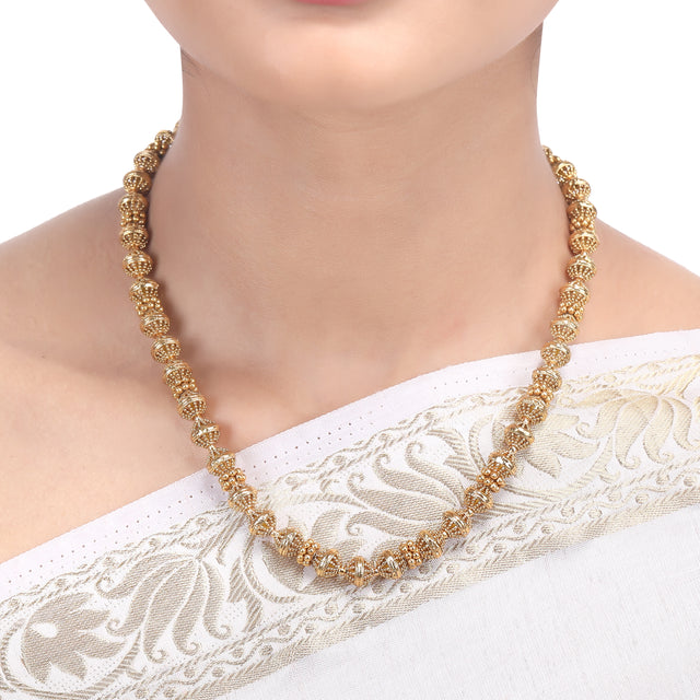 AVYA   gold plated necklace set