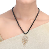 Karuna Warnaja Zircon Pendant Set