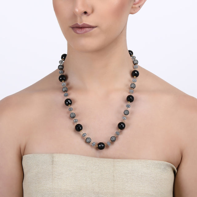 Surmai Vini Zircon String Necklace