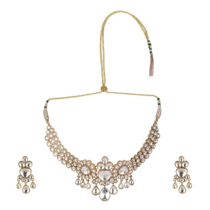 Parnavi Necklace Set