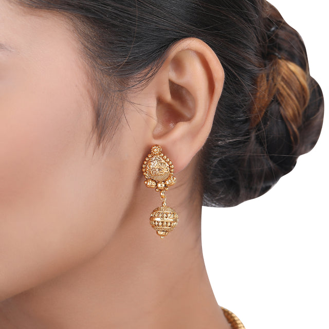 Komal EARRING