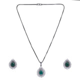 Black Nyra Aarvi Pendant Set