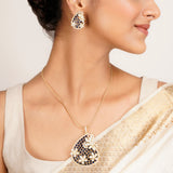 22k Gold Plated Ridhi Chaturasra Pendant Set