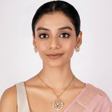 22k Gold Plated Nyra Writisha Pendant Set