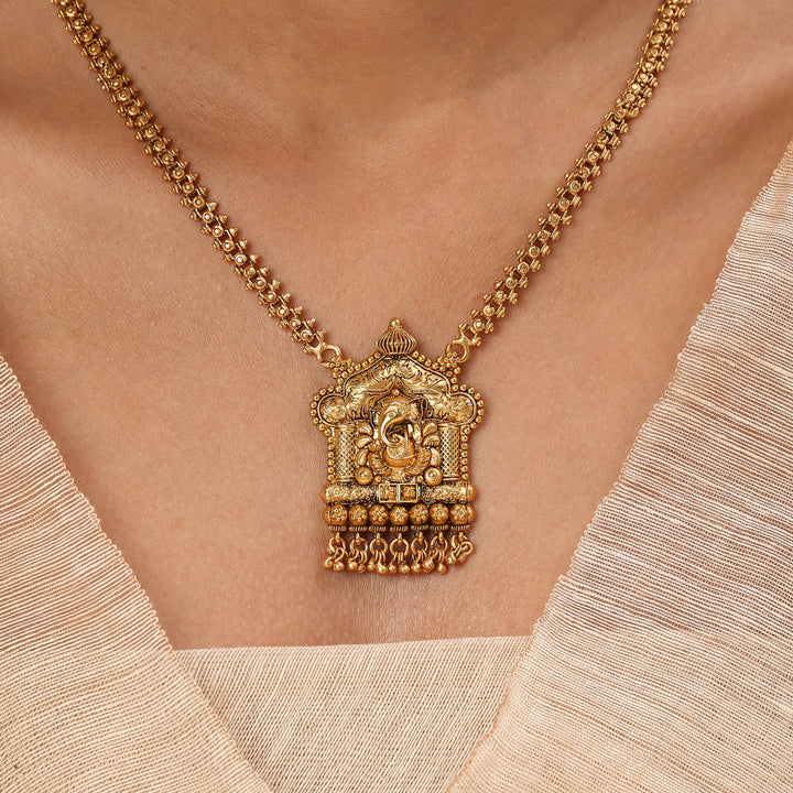 22k Gold Plated Kanchan Aruna Necklace Set