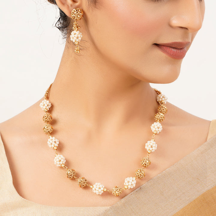 22k Gold Plated Sunheri Kamal Necklace Set