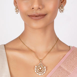 22k Gold Plated Nyra Writisha Pendant Set