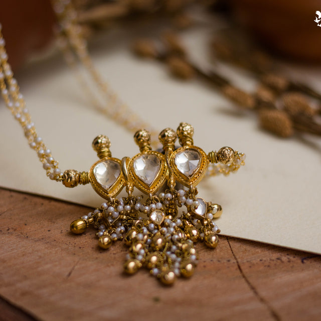 VRISHANK NECKLACE SET