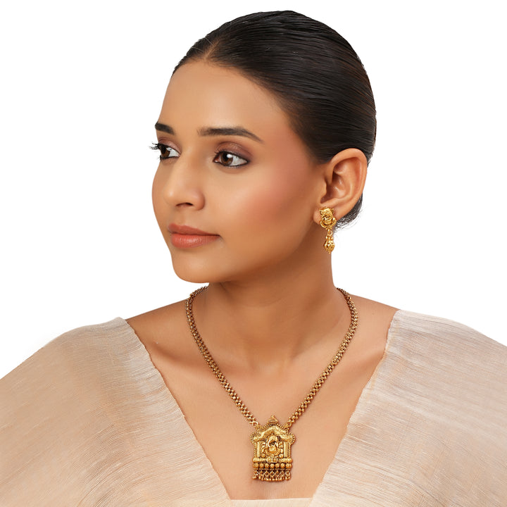 22k Gold Plated Kanchan Aruna Necklace Set