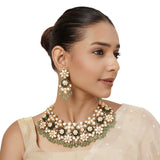 Avyukta Necklace Set