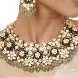 Avyukta Necklace Set