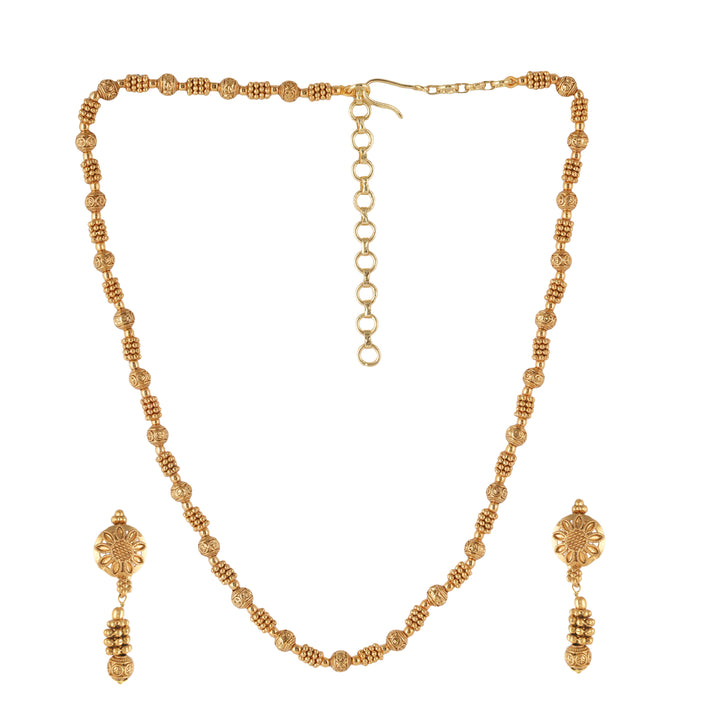 Varnesha Necklace Set