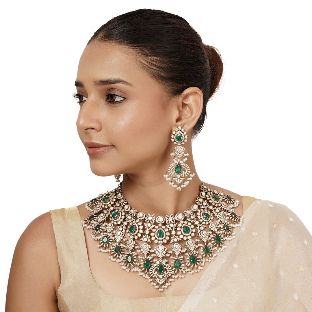 Eshwari Necklace Set