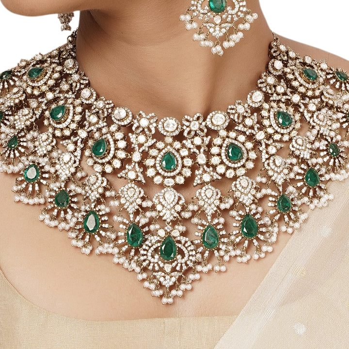 Eshwari Necklace Set