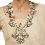 Aarunya Necklace Set