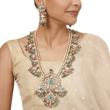 Aarunya Necklace Set