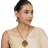 Madhulika Pendant Set