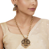 Madhulika Pendant Set