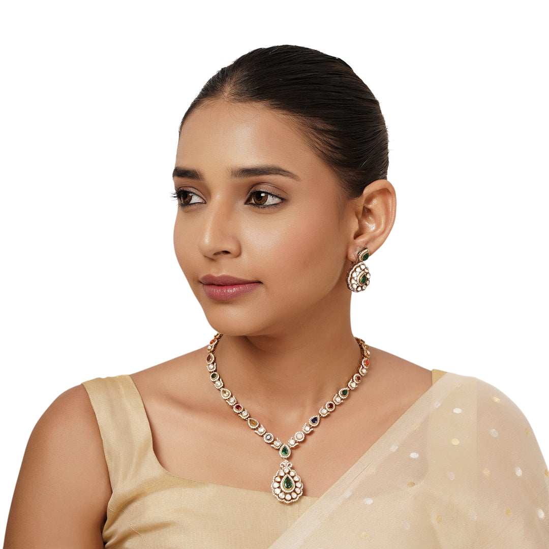 Smayra Necklace Set