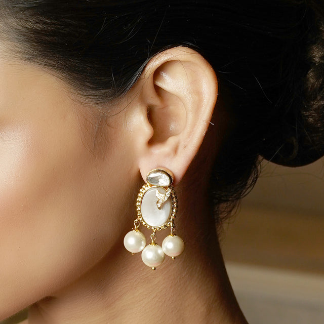 Aradhana  22k Gold Plated Earring