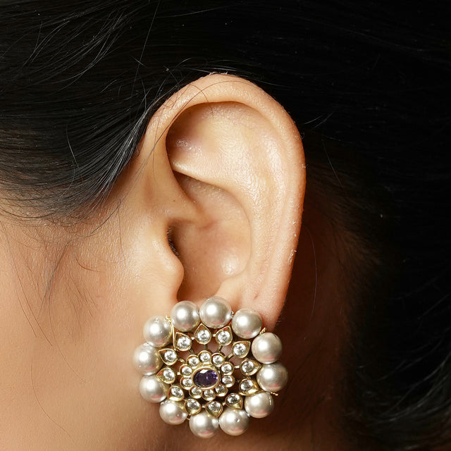 Bhavna 22k Gold Plated Earring