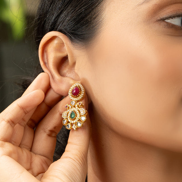 AAISA EARRING