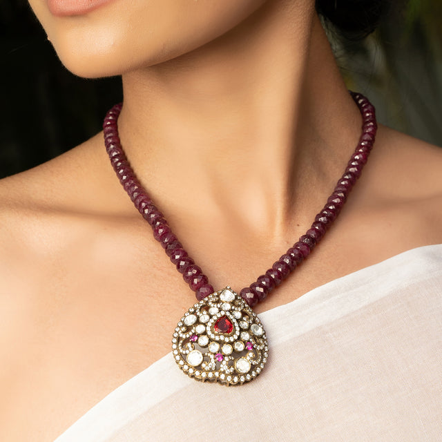 AMRITA NECKLACE