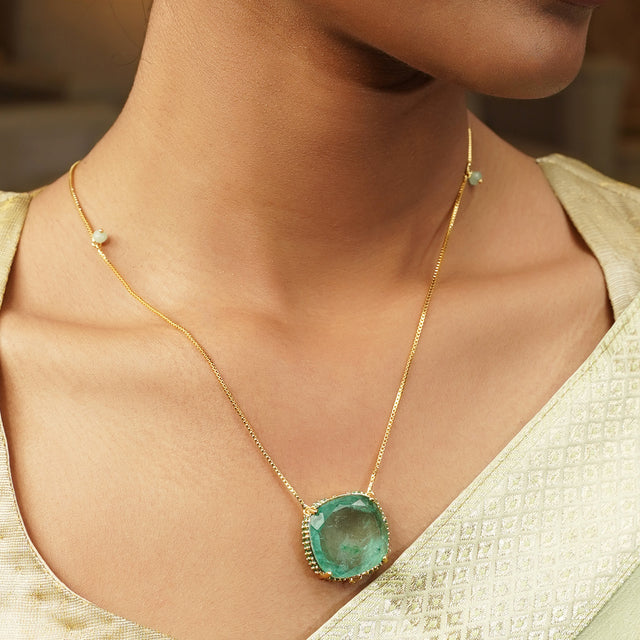 Gemstone Kajri 22k Gold Plated Pendant Set