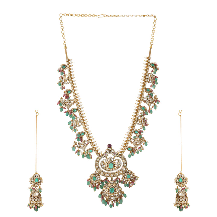 Aarunya Necklace Set