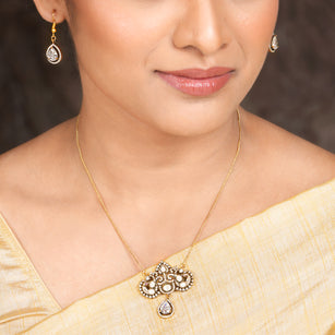 22k Gold Plated Amolya Aabhaari Pendant Set