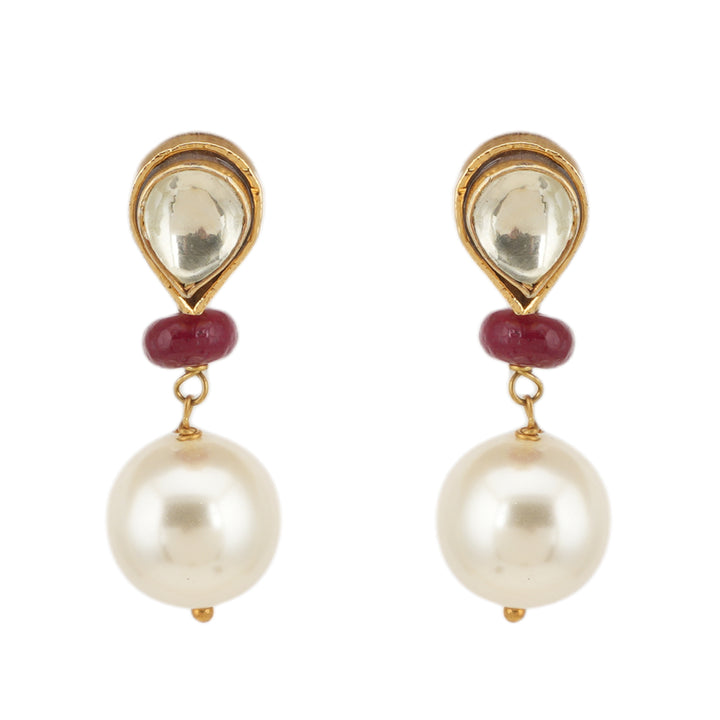 Yashasvi Necklace Set