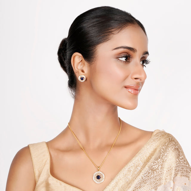 Urvi Pendant