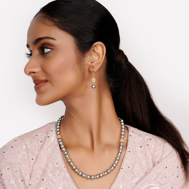 22k Gold Plated Teej Nivrita Pendant Set