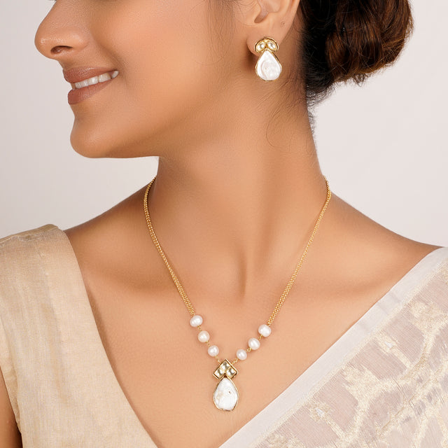 22k Gold Plated Divyam Naveli Necklace Set