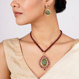 Saraya Pendant Set