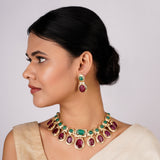 Omisha Necklace Set