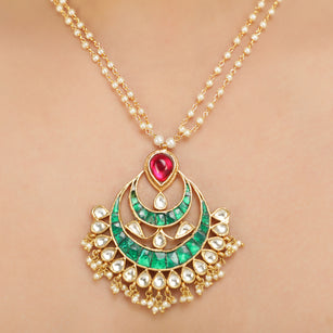 SANKRANTI PINK CHAND KUNDAN SET