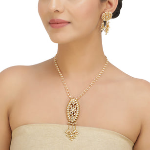 SANKRANTI KUNDAN EXCLUSIVES PENDANT SET
