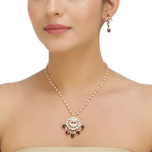 SANKRANTI KUNDAN EXCLUSIVES CHAND PENDANT SET
