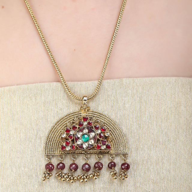 Nayaab Ziva Kundan Pendant Necklace
