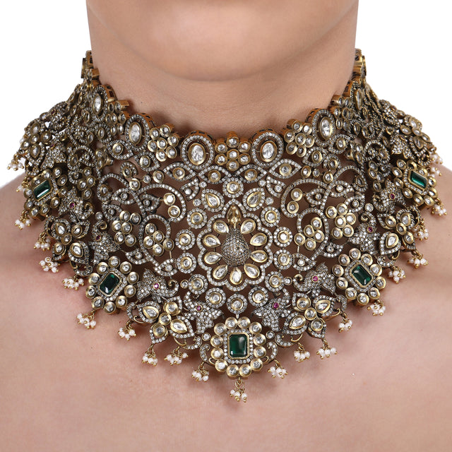 YUVRAGI CHOKER