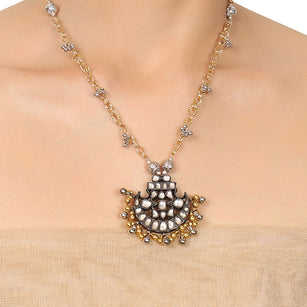 Gold & Silver Plated Mishran Fan Kundan Pendant Set