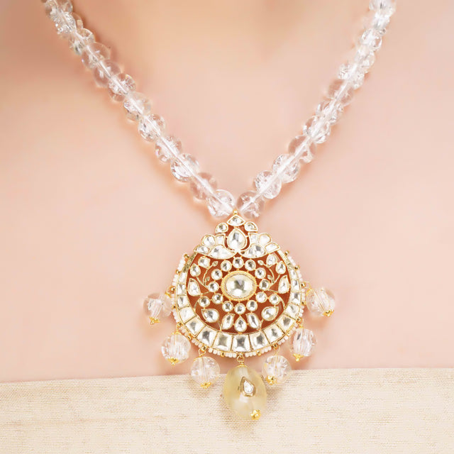 SHAGUN KUNDAN CHAND PENDANT SET